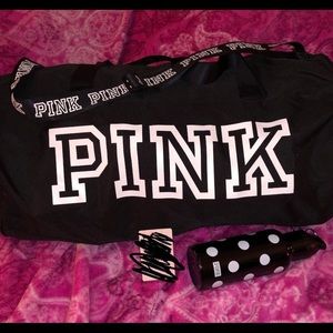 PINK Victoria’s Secret duffel
